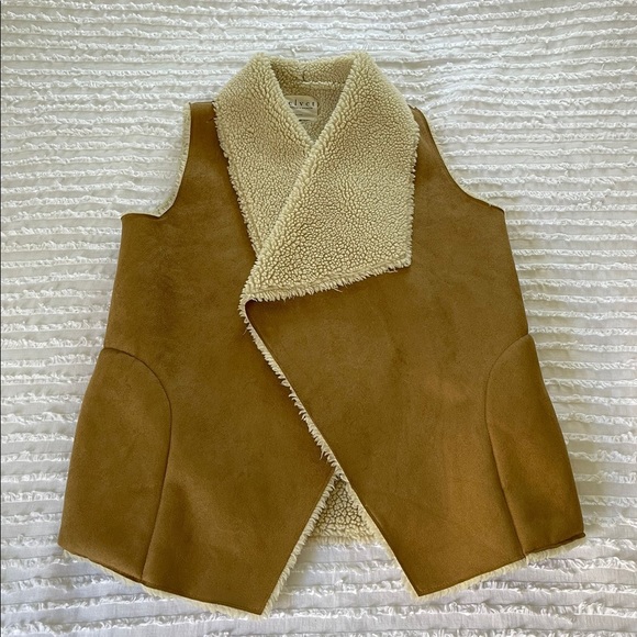 Velvet west - Picture 5 of 5